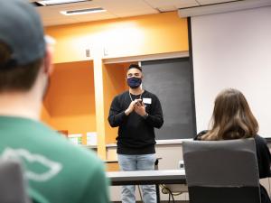 Alumni Achievement Award recipient Noel Claudio inspires IST students Alumni Achievement Award recipient Noel Claudio inspires IST students